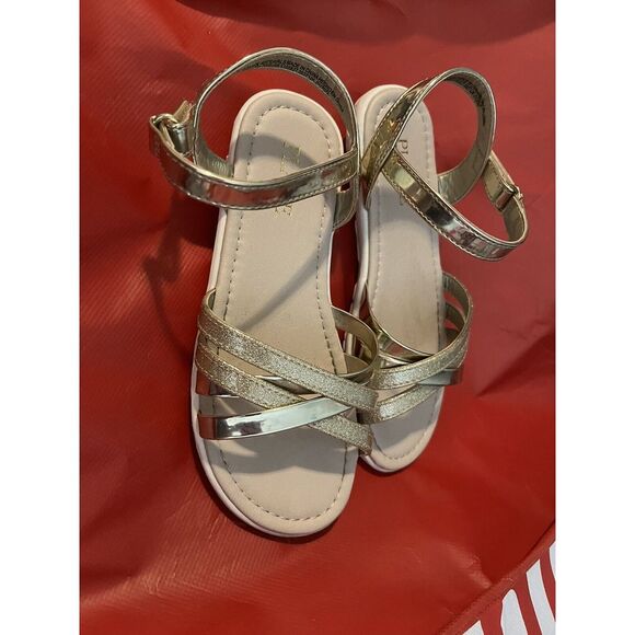 The Children's Place Girls Glitter and Metallic Sandals - Size 13 - Worn Twice! - Picture 5 of 8